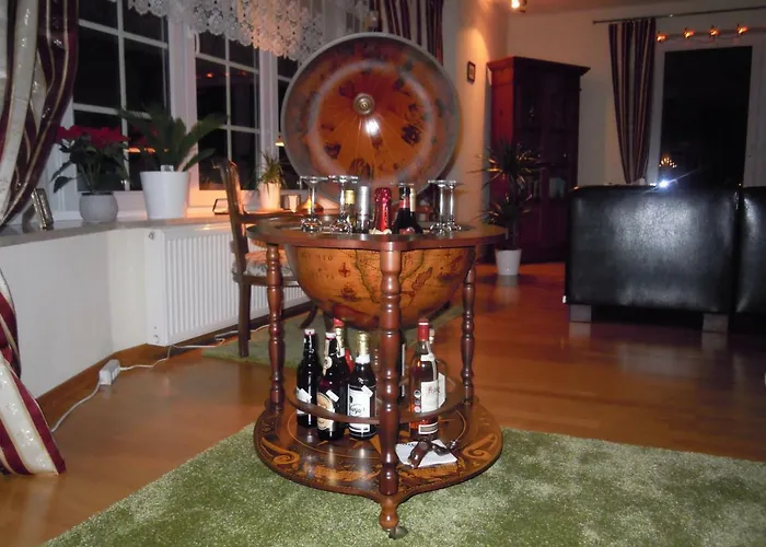 Belle - Rose Daschow